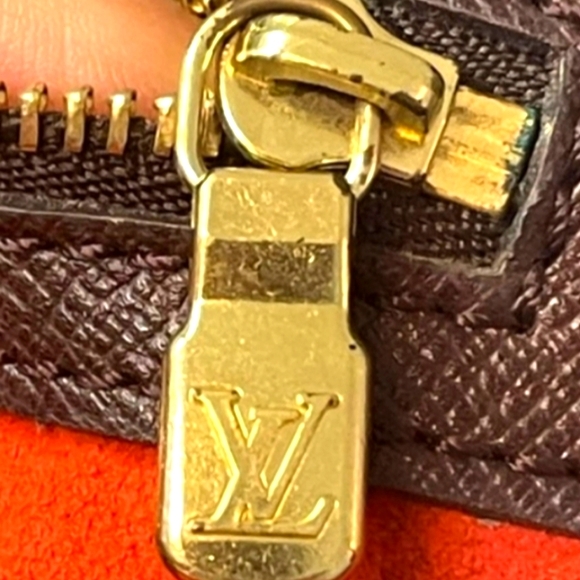 💖Authenic Louis Vuitton Marais Bucket  Bag W/ Coa 💖 - Picture 14 of 16